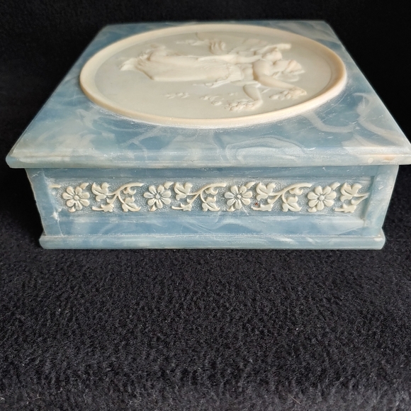 Cameo Relief Genuine Incolay Stone Jewelry Trinket - Picture 7 of 12